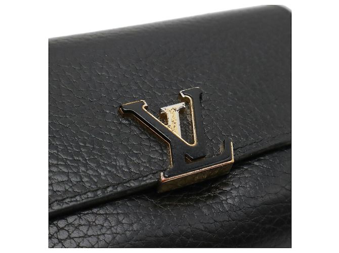 Cartera Louis Vuitton Portefeuille Capucines Compact Tri Fold Negro - vista 4