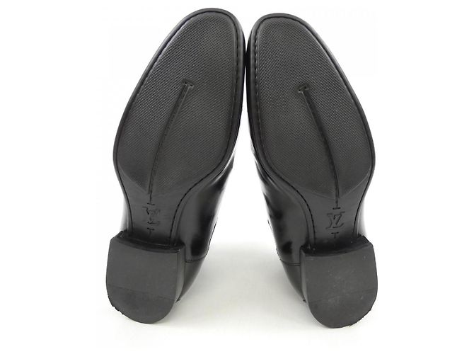 Botas Louis Vuitton Preto - vista 4