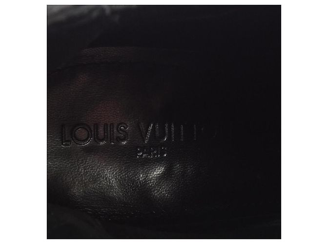 Botas Louis Vuitton Preto - vista 6