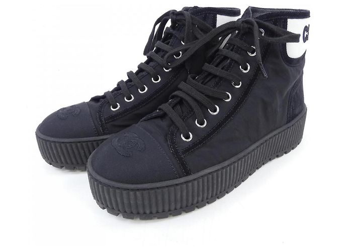 Sneakers con lacci Chanel Nero - vista 3