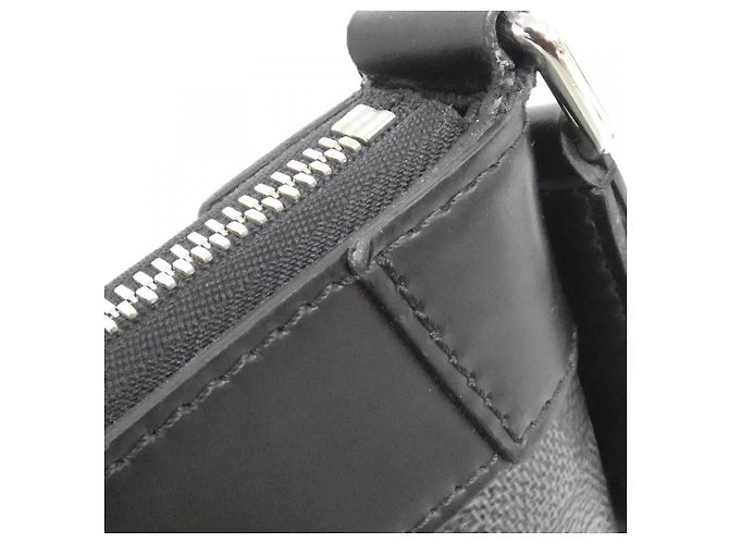 Bolso de hombro Louis Vuitton Damier Graphite Negro - vista 6