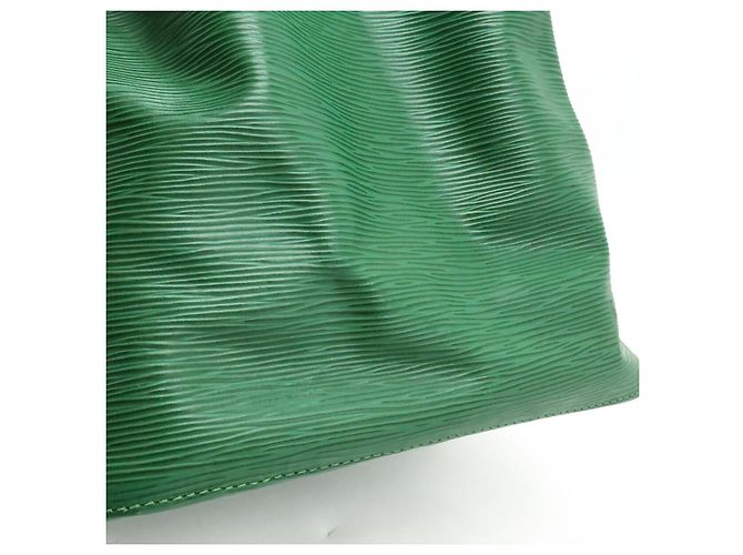 Borsa a Spalla Louis Vuitton Petit Noe Epi Verde - vista 8