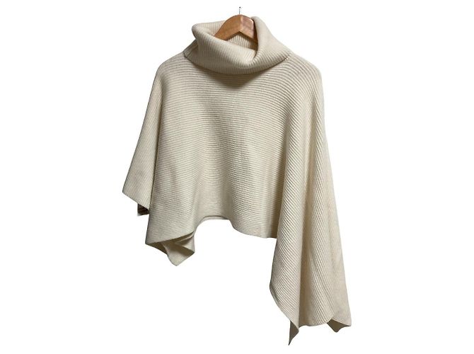 Autre Marque Asymmetrischer Strick-Poncho DRAE BY BLOSSOM Beige - Ansicht 2