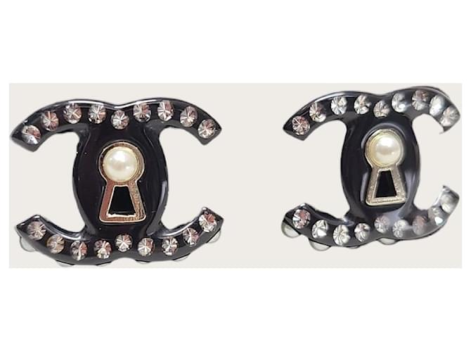 Chanel Orecchini Black Pearl Crystal Lock CC Nero - vista 3