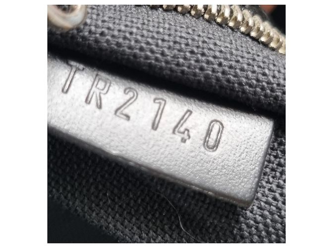 Louis Vuitton Valigetta Bassano MM Nero - vista 21