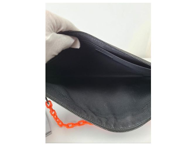Louis Vuitton Clutch con catena monogramma Virgil Abloh Marrone - vista 4