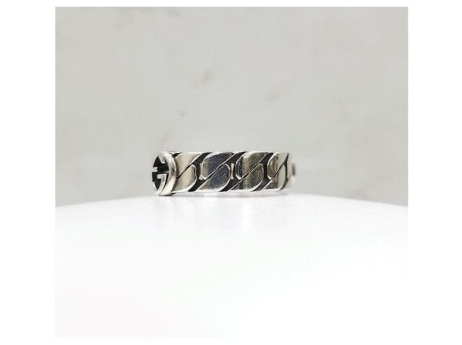 Gucci Breiter silberner Ring mit Ineinandergreifung - Ansicht 2