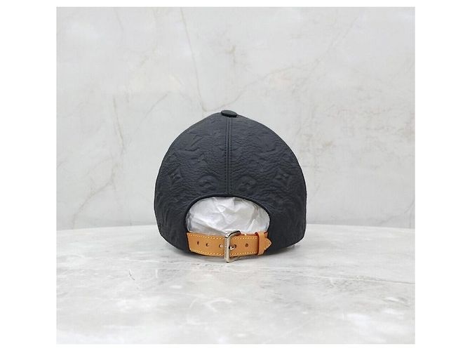 Louis Vuitton Neue Baseballkappe aus schwarzem Leder mit Monogramm-Schatteneffekt - Ansicht 3
