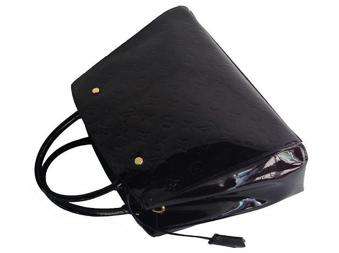 Louis Vuitton Vernis Montaigne MM Rosso - vista 3