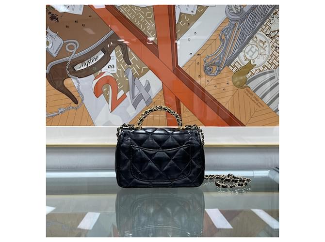 Chanel Mini borsa con patta e manico nera e oro Nero - vista 7