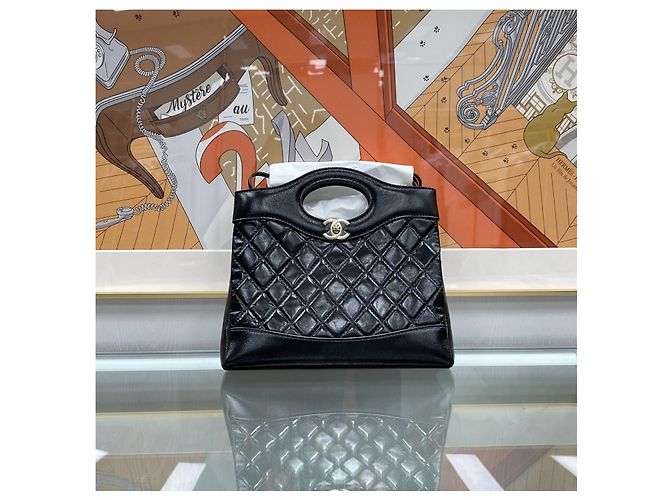 Chanel Borsa New Mini Chip Crossbody Black Gold Nero - vista 3