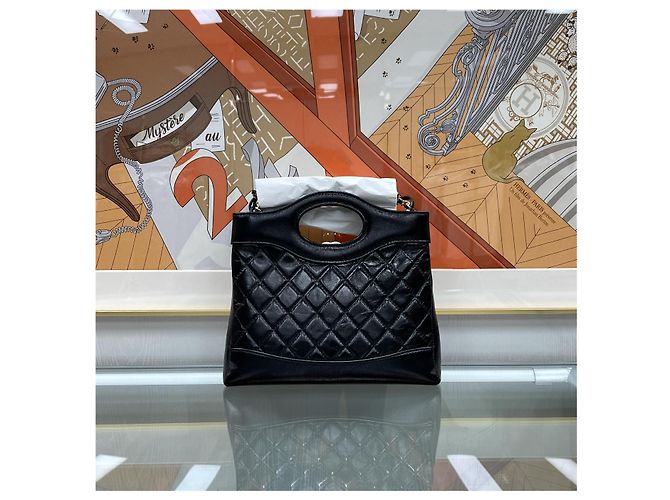 Chanel Borsa New Mini Chip Crossbody Black Gold Nero - vista 7
