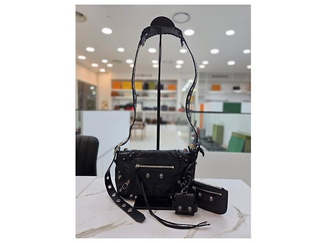Balenciaga Borsa a tracolla Le Cagole Nero - vista 12