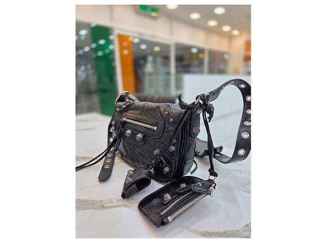 Balenciaga Borsa a tracolla Le Cagole Nero - vista 3