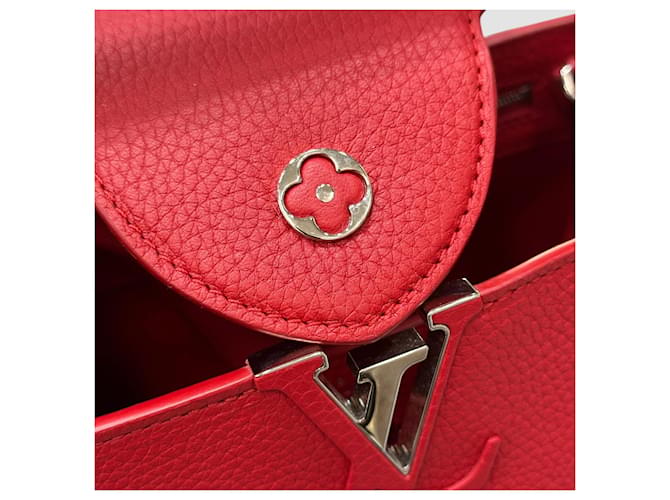 Louis Vuitton Borsa Capucines MM Rosso - vista 10