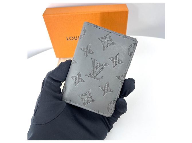 Louis Vuitton Monogram Shadow Organizer Card Holder Gray Brown - view 2