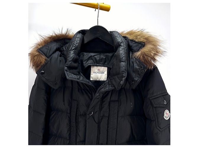 Jaqueta acolchoada Moncler Riviere com capuz Preto - vista 5