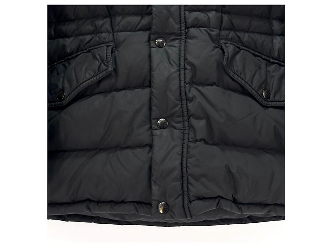 Jaqueta acolchoada Moncler Riviere com capuz Preto - vista 8