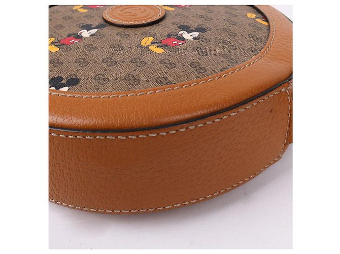 Gucci Mini borsa a tracolla rotonda Mickey Mouse Marrone - vista 10