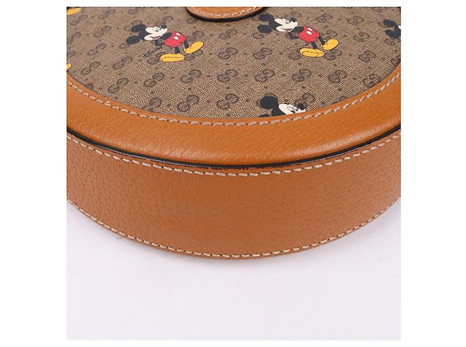 Gucci Mini borsa a tracolla rotonda Mickey Mouse Marrone - vista 9