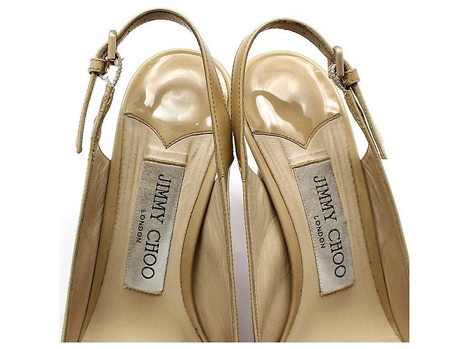 Jimmy Choo Scarpe slingback ERIN Beige in vernice Marrone - vista 12