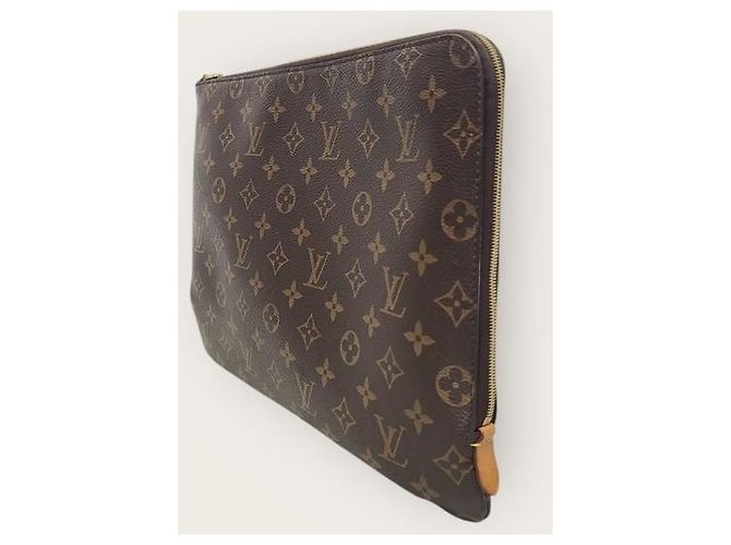 Louis Vuitton Clutch Etui Voyage in Tela Monogram Marrone - vista 2