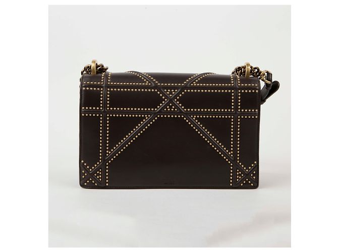 Dior Borsa a tracolla in pelle marrone scuro con borchie a forma di lama - vista 2