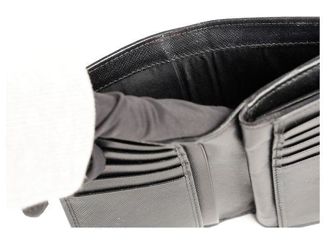 Salvatore Ferragamo Portafoglio piccolo Gancini in pelle Saffiano nera - vista 16