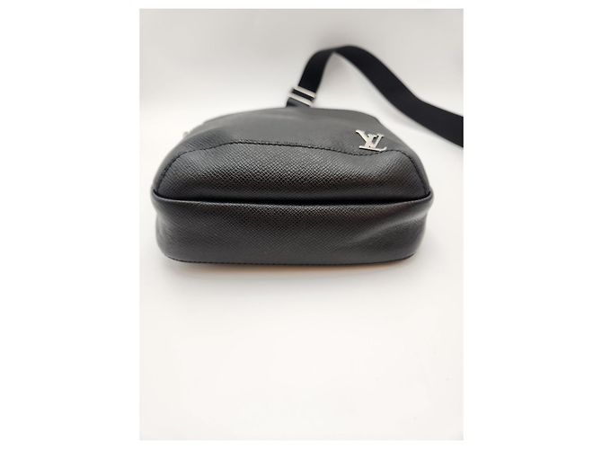 Louis Vuitton Taiga Avenue Slingback Black Nero - vista 10