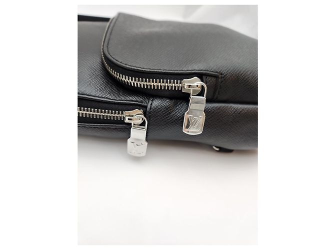 Louis Vuitton Taiga Avenue Slingback Black Nero - vista 14