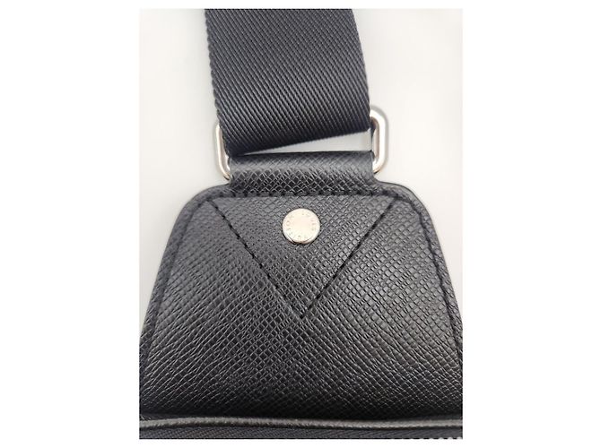 Louis Vuitton Taiga Avenue Slingback Black Nero - vista 15