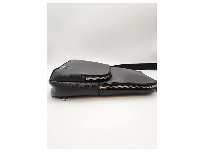 Louis Vuitton Taiga Avenue Slingback Black Nero - vista 3