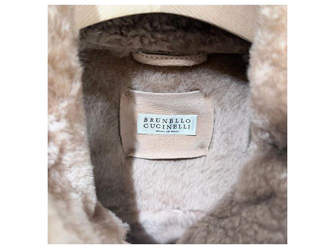 Brunello Cucinelli Brauner Shearling-Mantel aus Lammfell - Ansicht 8