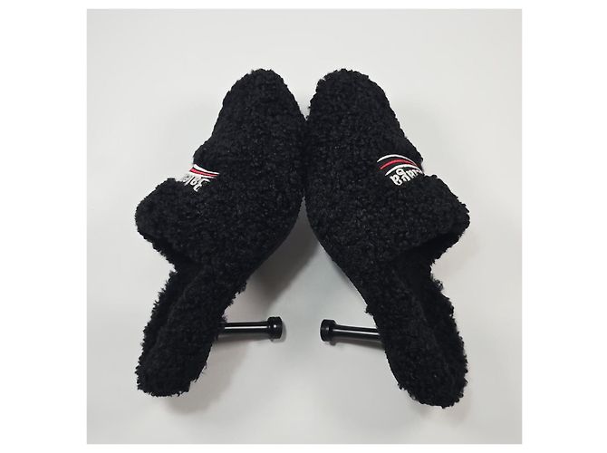 Balenciaga Fellige Mule mit besticktem Logo Braun - Ansicht 4