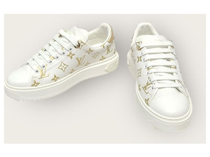 Louis Vuitton Timeout Sneaker mit weißgoldener Schriftlogo - Ansicht 3