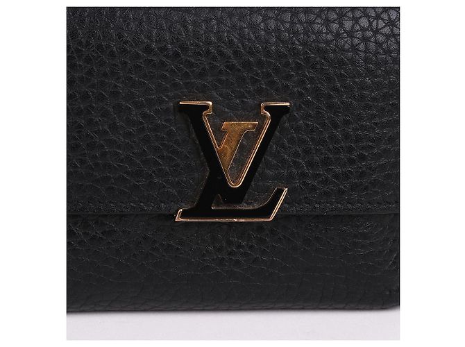 Louis Vuitton Cartera Capucines XS Negro - vista 3