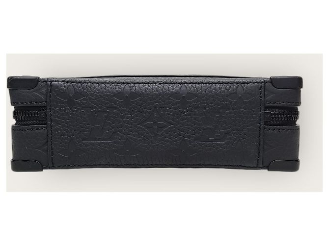 Louis Vuitton Borsa Soft Trunk con manico in Taurillon monogramma nero - vista 8