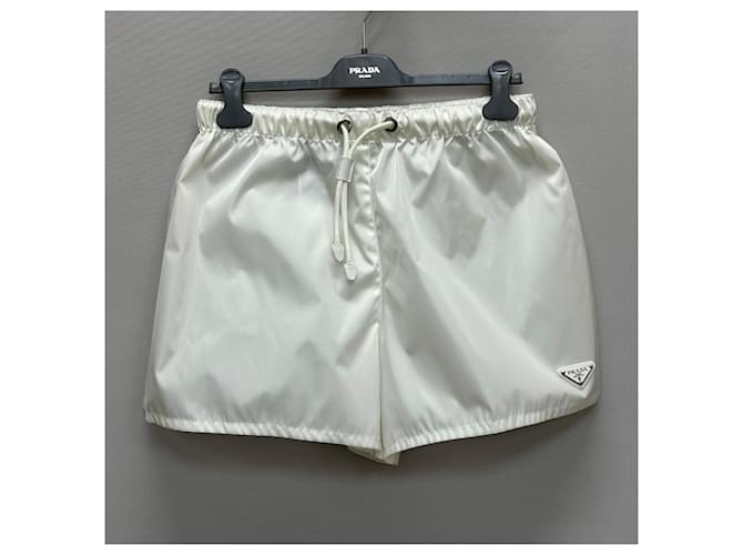 Prada Short de gabardina Re-Nylon Plata - vista 2