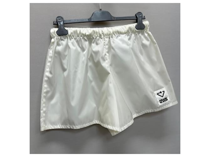 Prada Short de gabardina Re-Nylon Plata - vista 7