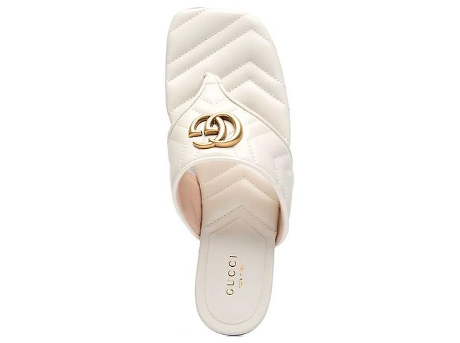 Gucci Sandali piatti trapuntati Marmont da donna Arancione - vista 3