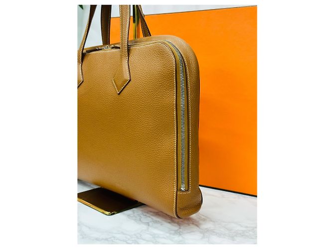 Hermès Victoria Light Camel Gold Stamp Marrone - vista 5