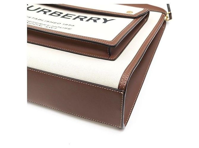 Burberry Canvas Pocket Bag Medium Braun - vue 6