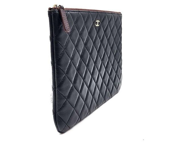 Chanel Clutch Classica in Agnello New Medium Nero - vista 3