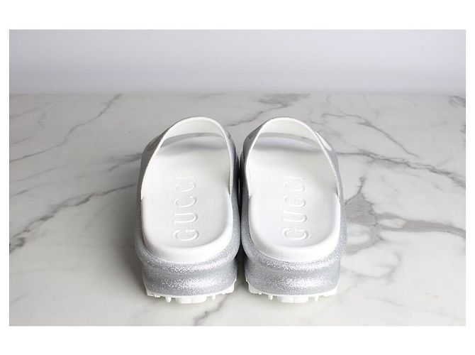 Gucci Sandali Slide Interlocking Argento Metallico - vista 6