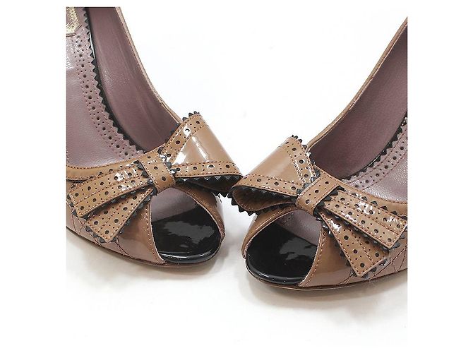 Dior Christian Cannage Open-Toe-Pumps aus Lackleder Braun - Ansicht 10