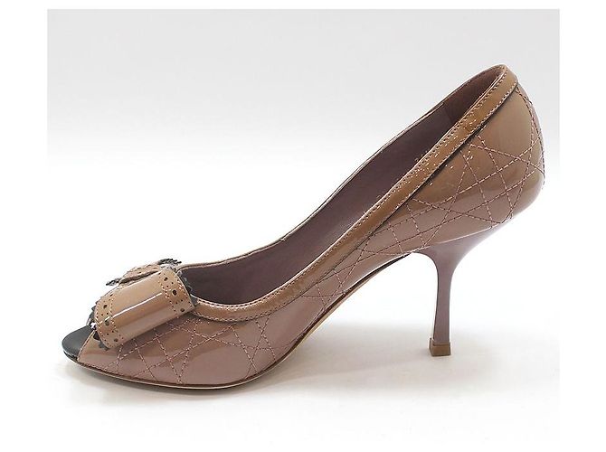 Dior Christian Cannage Open-Toe-Pumps aus Lackleder Braun - Ansicht 3