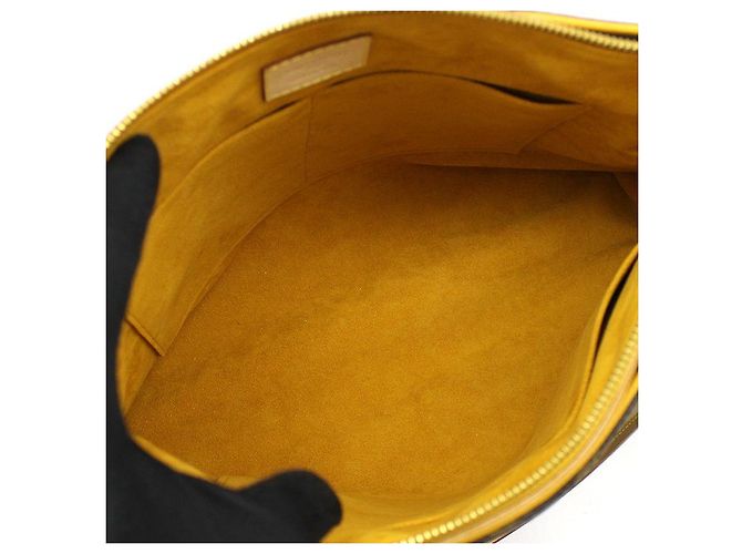 Louis Vuitton Sac à épaule Monogram Palas MM Marron - vue 12