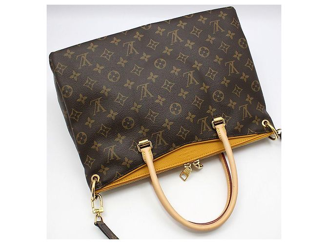Louis Vuitton Sac à épaule Monogram Palas MM Marron - vue 3