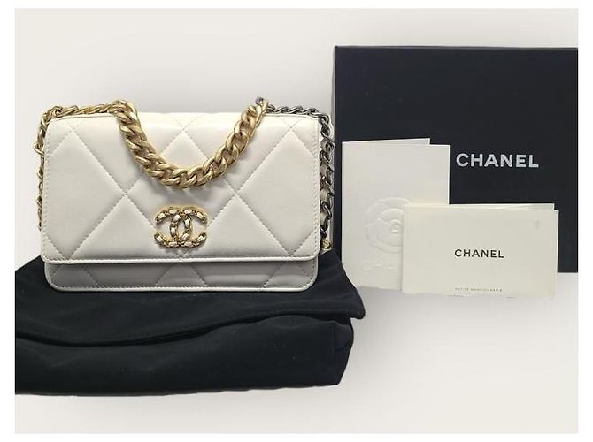 Chanel Borsa a tracolla in agnello bianco e oro - vista 8