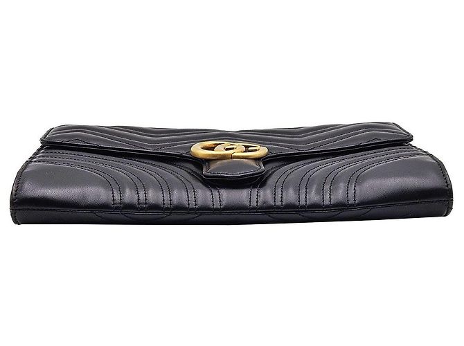 Gucci Clutch GG Marmont in pelle matelassé chevron nera e oro Nero - vista 6